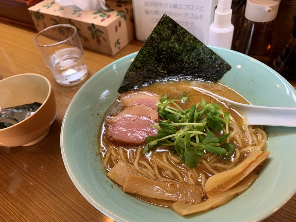 鶏煮干しラーメン