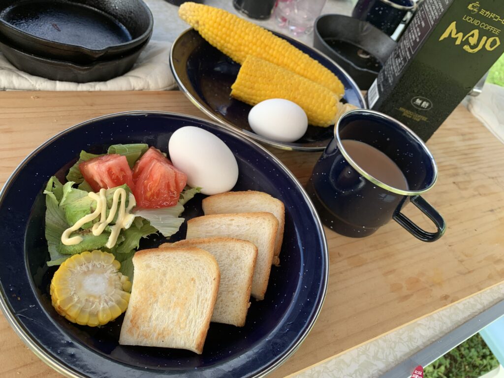 キャンプ飯